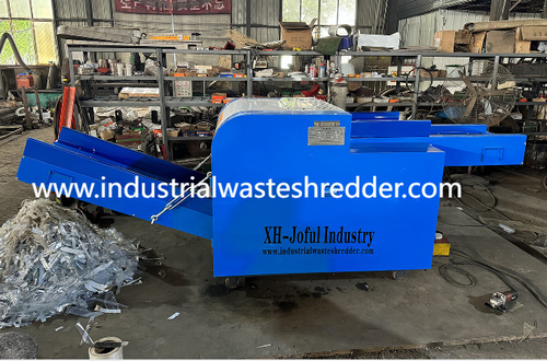সম্পর্কে সর্বশেষ কোম্পানি খবর 800C পিইটি রোল ফিল্মের জন্য কাটার মেশিন,প্লাস্টিকের রোল ফিল্মের জন্য ছোট টুকরো মেশিন,ঘন্টা প্রতি 300-500 কেজি ক্ষমতা