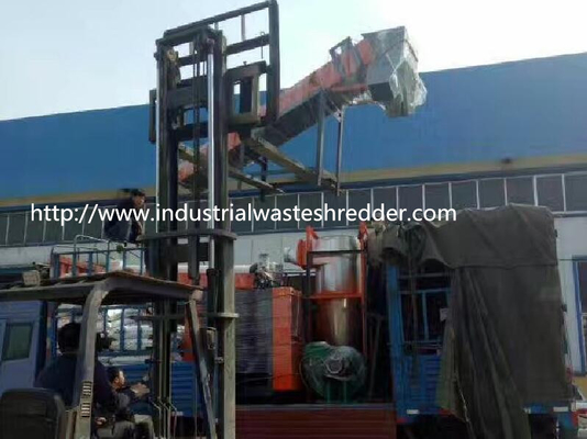 ভালো দাম ঘোরানো বাঁকানো ছুরির নকশা সহ গ্লাস ফাইবার স্ক্র্যাপ প্লাস্টিক ফিল্ম শ্রেডার অনলাইন