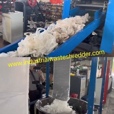 ভালো দাম ইন্ডাস্ট্রিয়াল স্ট্রেচ ফিল্ম শ্রেডার পিই / এলডিপিই প্লাস্টিক ফিল্ম গ্রাইন্ডার বড় ক্ষমতা কাস্টমাইজড অনলাইন