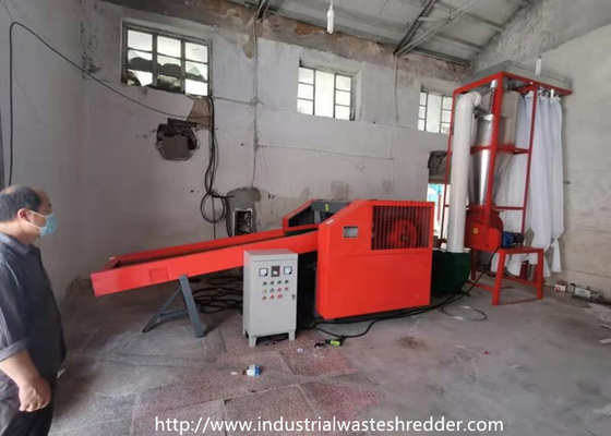 ভালো দাম সুরক্ষা এয়ারব্যাগ ফ্যাব্রিক শ্রেডিং মেশিন প্রতি ঘন্টা 8 টন সক্ষমতা অনলাইন