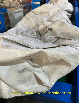 বিগ রাফিয়া ব্যাগ শ্রেডার সুপার স্যাক গ্রাইন্ডার মিল কাস্টমাইজড ক্যাপাসিটি ডিসচার্জ আকার